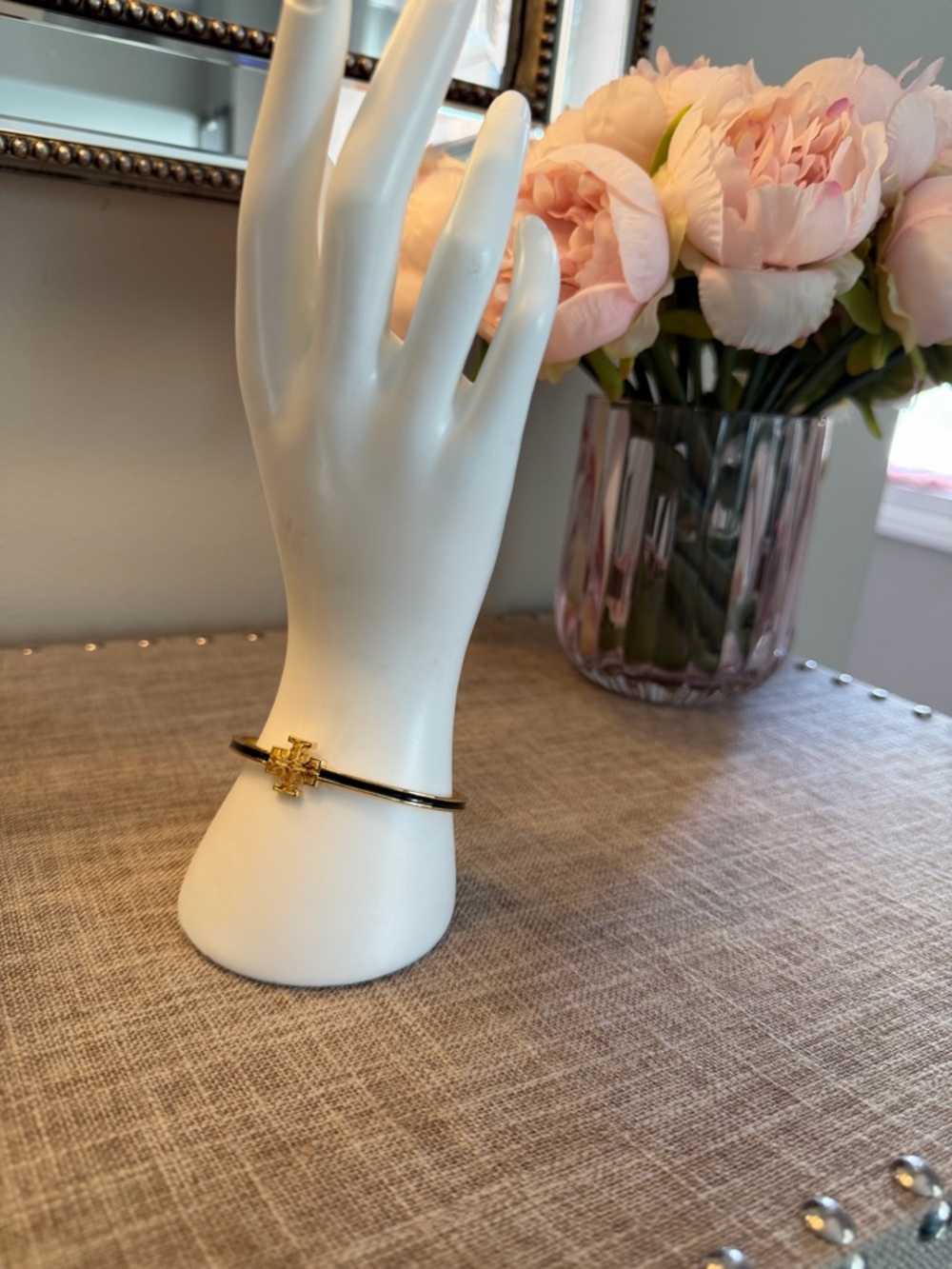 NIB Tory Burch Gold and Black Bracelet - Picture 7 of 8